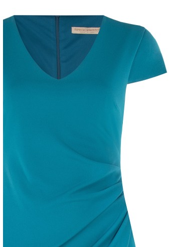 Vestido Curvy justo em crepe scuba com decote em V franzido de um lado Rinascimento Curvy