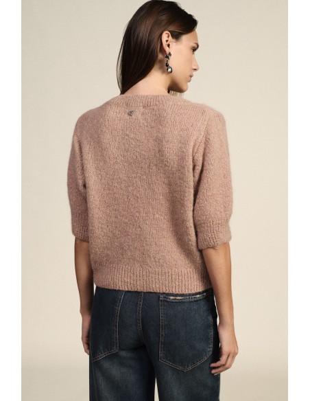 Camisola de gola redonda com mangas de meio comprimento e aplicação de joia Dixie