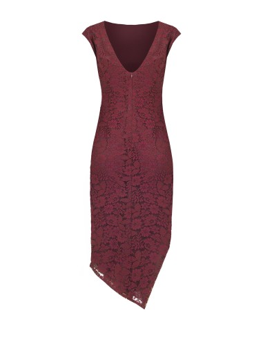 Vestido justo em renda Chantilly com racha lateral Rinascimento