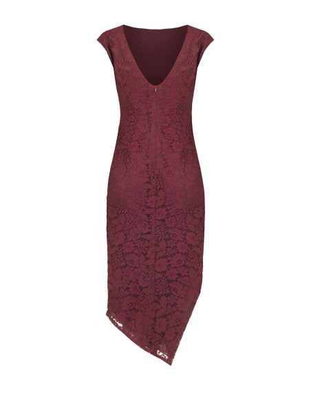Vestido justo em renda Chantilly com racha lateral Rinascimento