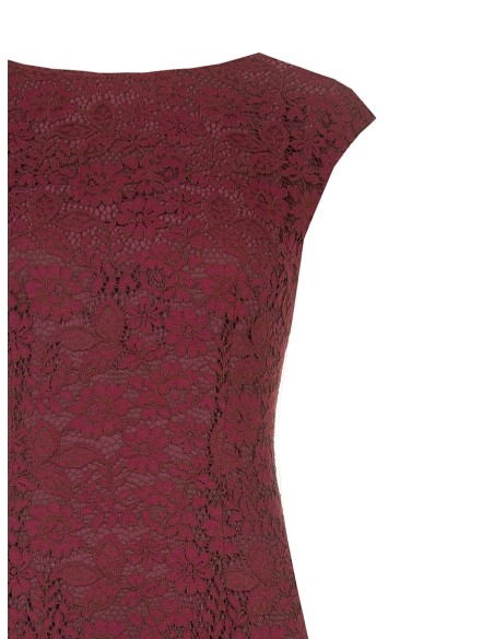 Vestido de corte justo em renda Chantilly com racha lateral Rinascimento