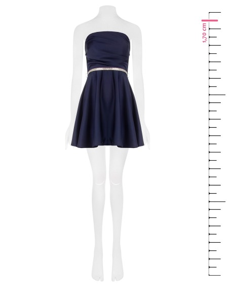 Vestido curto rodado com cinto de strass Rinascimento