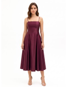 Vestido midi em cetim estruturado, rodado, com bolsos Rinascimento