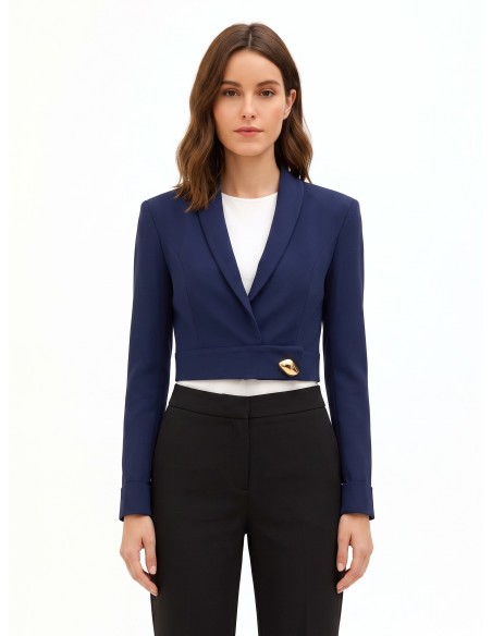 Blazer cropped em tecido cady com botão joia Rinascimento