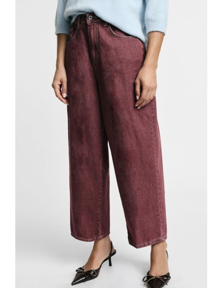 Jeans de perna larga, corte cropped, com cinco bolsos, por favor