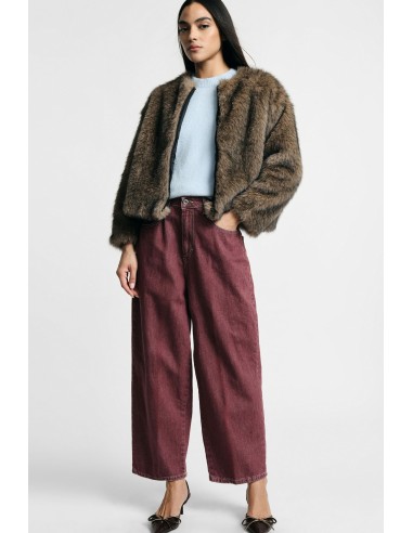 Jeans de perna larga, modelo cropped, com cinco bolsos Please
