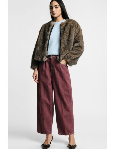 Jeans de perna larga, modelo cropped, com cinco bolsos Please