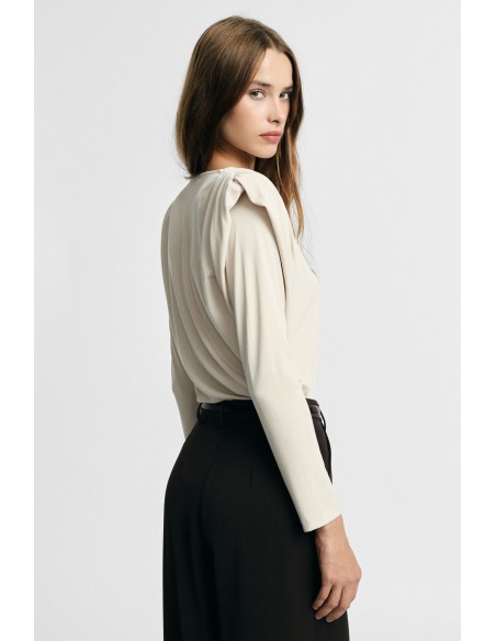 Camisola de gola redonda com ombros estruturados Por favor