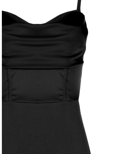 Vestido comprido de corte tubo em crepe scuba com corpete de cetim com inspiração renascentista