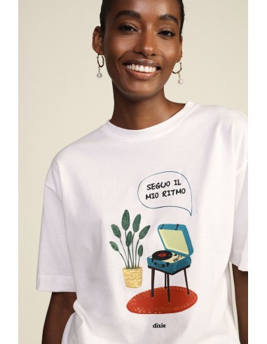T-Shirt Oversized com Gola Redonda e Estampado de Gira-discos Dixie