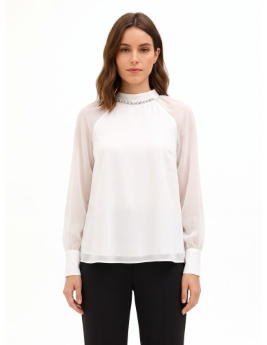 Blusa larga de chiffon com cristais no decote redondo Rinascimento