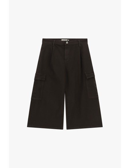 Bermudas com bolsos cargo e perna larga Please