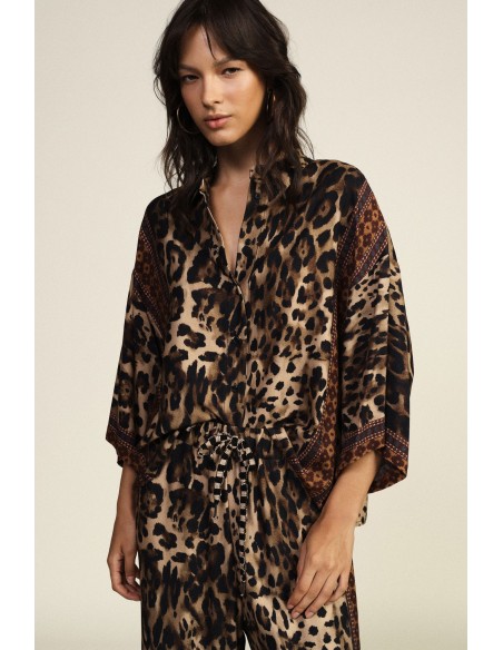 Camisa ampla com padrão animalier e mangas a três quartos Dixie