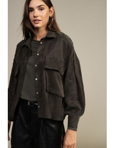 Camisa oversize com bolsos maxi e cordão Dixie