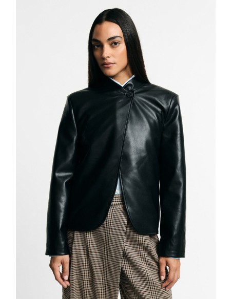 Blazer curto com fecho assimétrico por botão, por favor