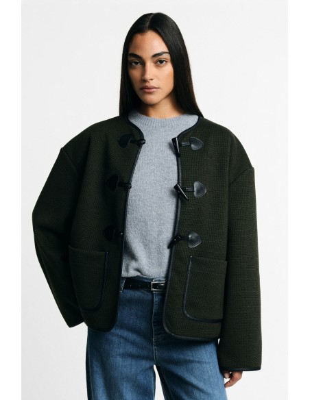 Casaco-camisa com bolsos frontais e fecho de mola, por favor