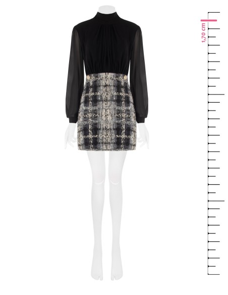 Vestido curto com efeito de duas peças, com top em georgette e saia em tweed bouclé com lurex Rinascimento