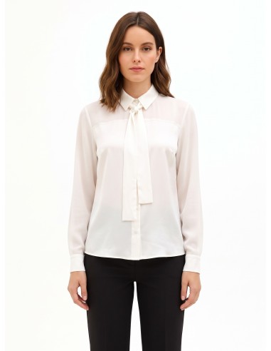 Camisa fluida em cetim e georgette com gravata Rinascimento
