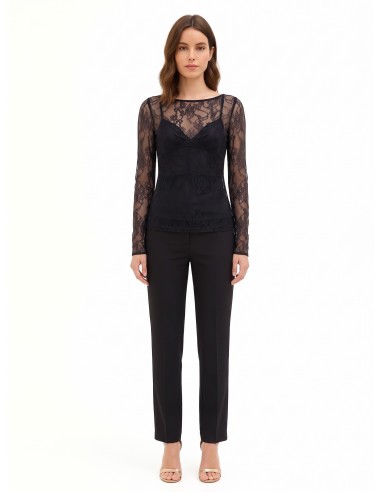 Top em renda Chantilly com camisola interior Rinascimento