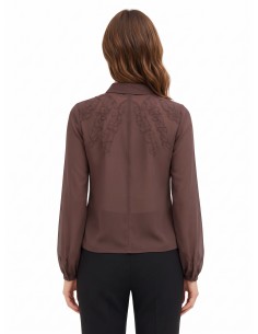 Camisa cintada em georgette com folhos e botões ocultos Rinascimento 2