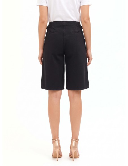 Calças de ganga tipo bermudas wide leg com tiras nas ancas e pinças duplas Rinascimento