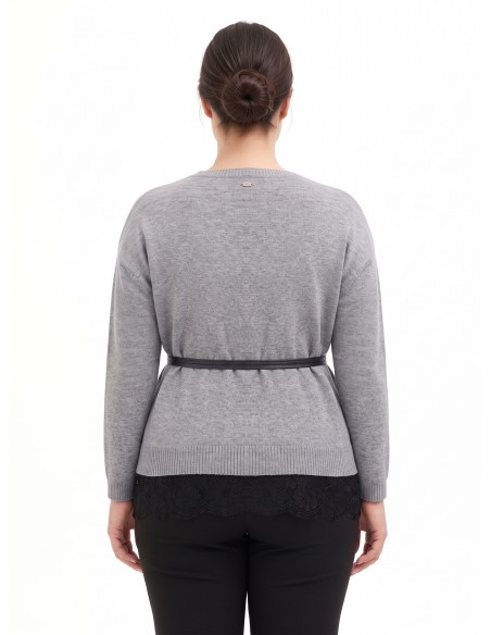 Camisola Curvy larga com acabamento inferior em renda e cinto comprido fino em imitação de pele Rinascimento Curvy