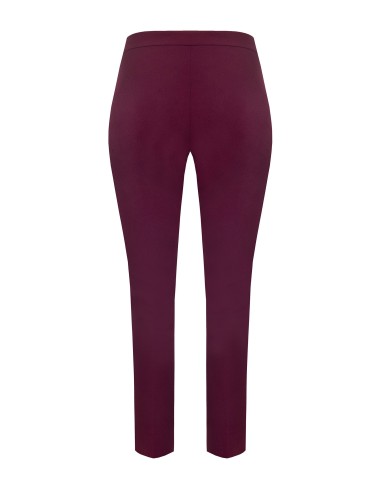 Calças direitas Curvy em crepe scuba com detalhe de joia com correntes e pérola Rinascimento Curvy