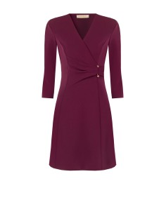 Vestido curto rodado em crepe scuba com decote em V e alças finas Rinascimento