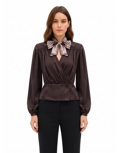 Blusa envelope em cetim com decote em V e lenço com logótipo removível Rinascimento