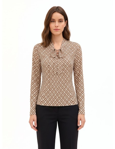 Blusa de viscose com padrão geométrico, decote em V e laço Rinascimento