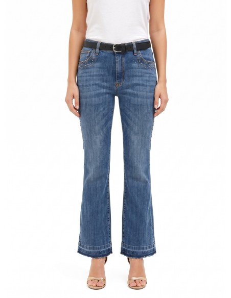 Jeans flare elásticos com tachas e bainha desfiada Rinascimento