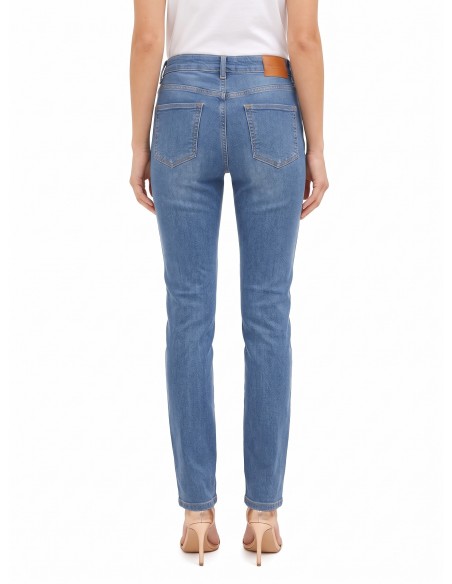 Jeans Straight Elásticos Lavagem Média Rinascimento