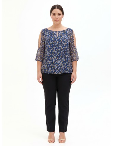 Blusa Curvy Fluida em Georgette com Decote em Gota, Ombros Descobertos e Detalhes em Lurex Rinascimento Curvy