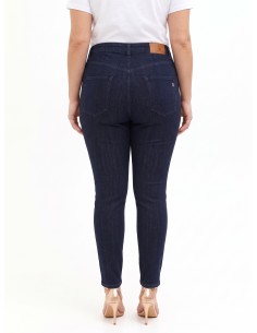 Jeans skinny elásticos Curvy Rinascimento Curvy 2