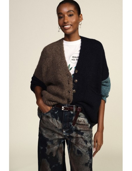 Cardigan com botões e padrão de blocos de cores Dixie