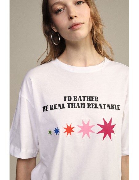 T-shirt de gola redonda com frase estampada e estrelas coloridas Dixie