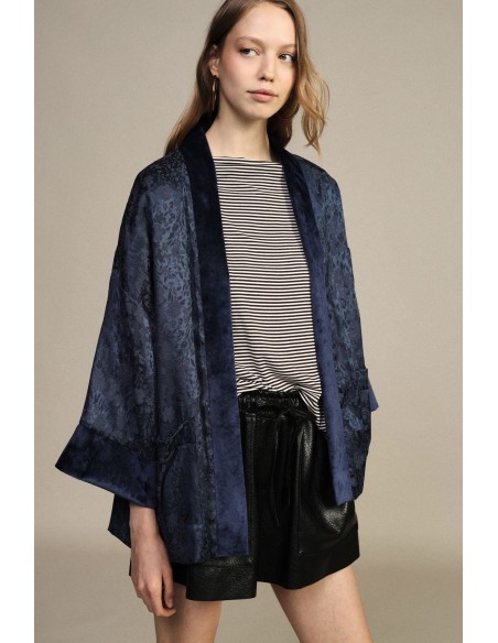 Casaco Duster Amplo em Jacquard com Acabamentos em Contraste Dixie