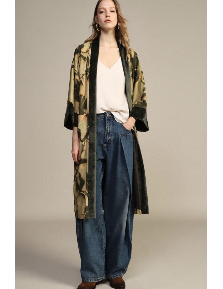 Casaco Duster com Padrão Floral e Bolsos Frontais Dixie