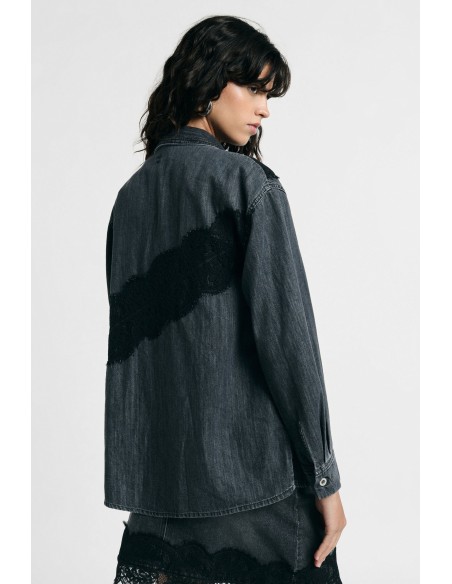 Camisa de ganga com aplicações de renda e botões Please