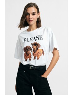 T-shirt de manga curta com estampado de cães e inscrição frontal Please