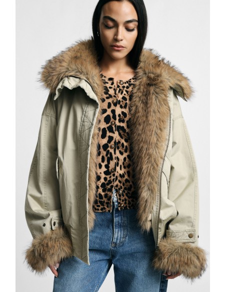 Parka curta com capuz e detalhes em pelo Please