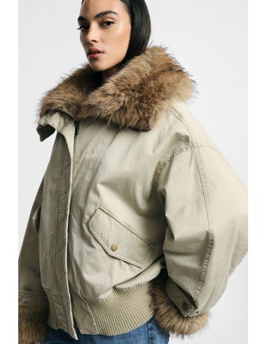 Parka curta com capuz e detalhes em pelo Please