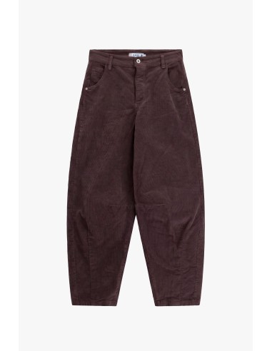 Jeans de corte balão, cintura regular e pregas frontais, por favor