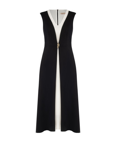 Vestido comprido Curvy em crepe scuba bicolor com painel plissado em contraste Rinascimento Curvy