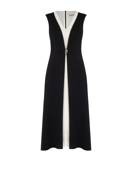 Vestido comprido Curvy em crepe scuba bicolor com painel plissado em contraste Rinascimento Curvy
