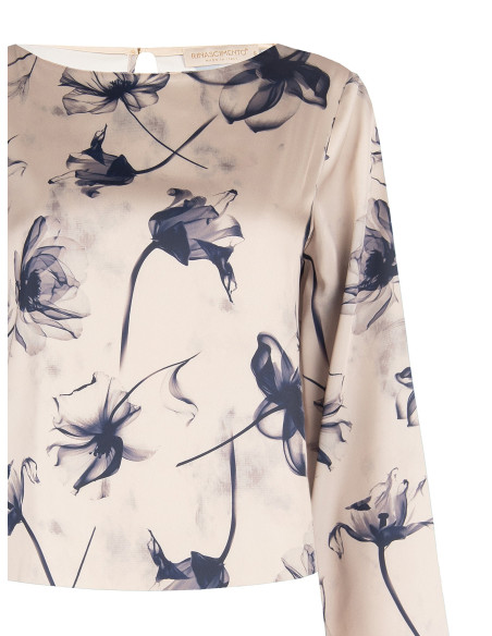 Blusa Fluida em Cetim com Flores Grandes Rinascimento
