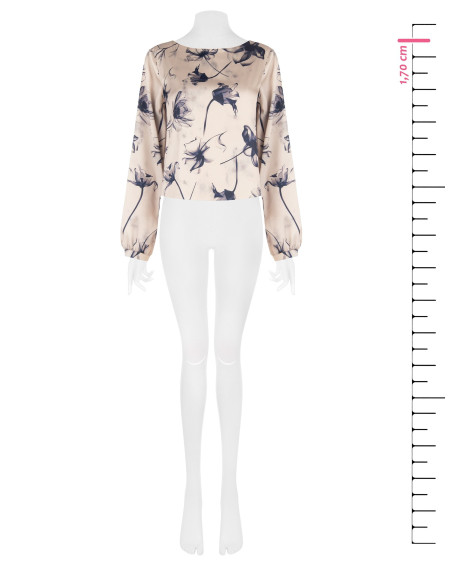Blusa Fluida em Cetim com Flores Grandes Rinascimento