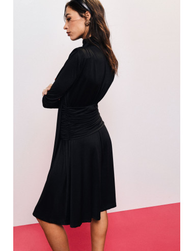 Vestido midi plissado com drapeado e cinto atado Dixie