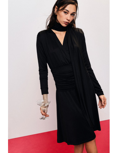 Vestido midi plissado com drapeado e cinto atado Dixie