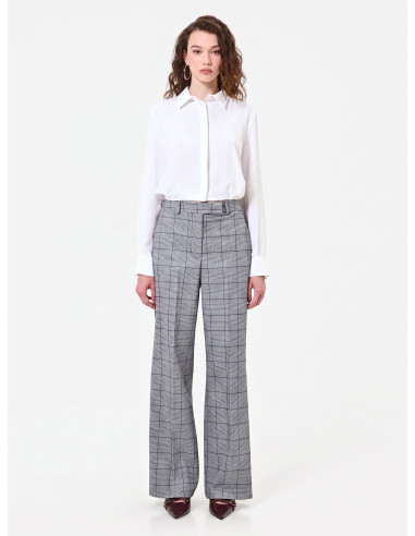 Camisa cropped fluida em cetim mate com botões ocultos Rinascimento